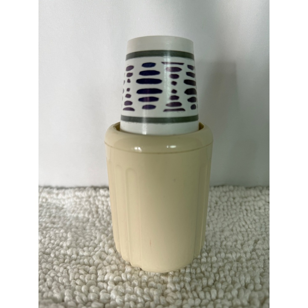 Vintage Plastic Bathroom Cup Dispenser Fluted Cream Almond with Paper Cups
